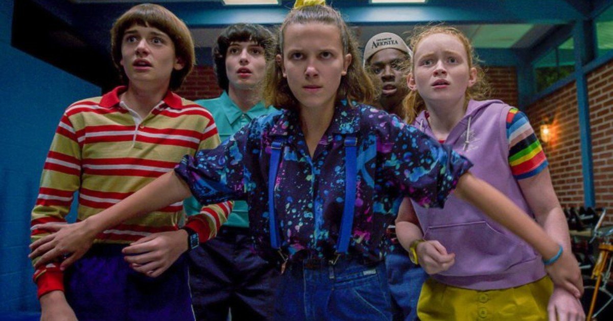 El streaming tiene su propio reloj: las razones por las que el consumo de series crece de noche y madrugada