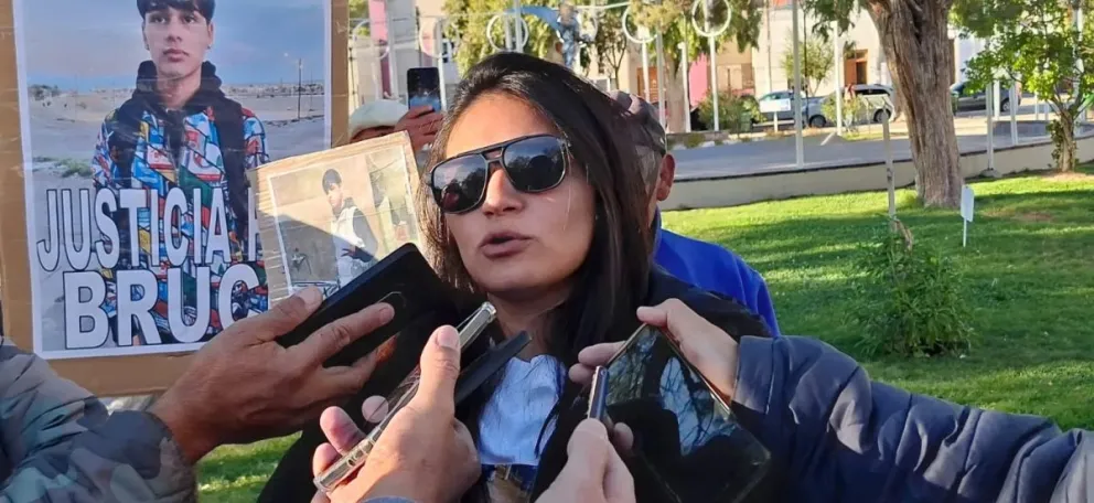 Familia del adolescente asesinado en un boliche de Madryn marchó por justicia