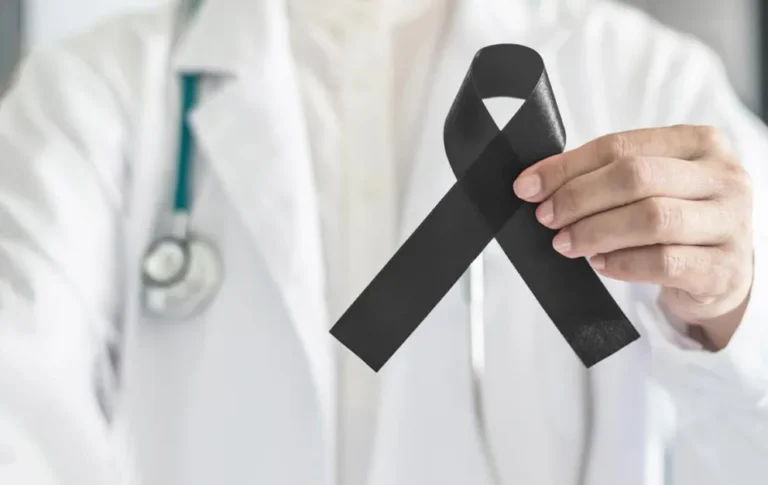 Suspensión de actividades municipales por el fallecimiento de una trabajadora de Salud