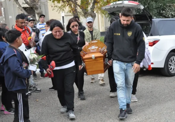 La Fiscalía tiene bajo vigilancia a la madre y al padrastro de Ángel