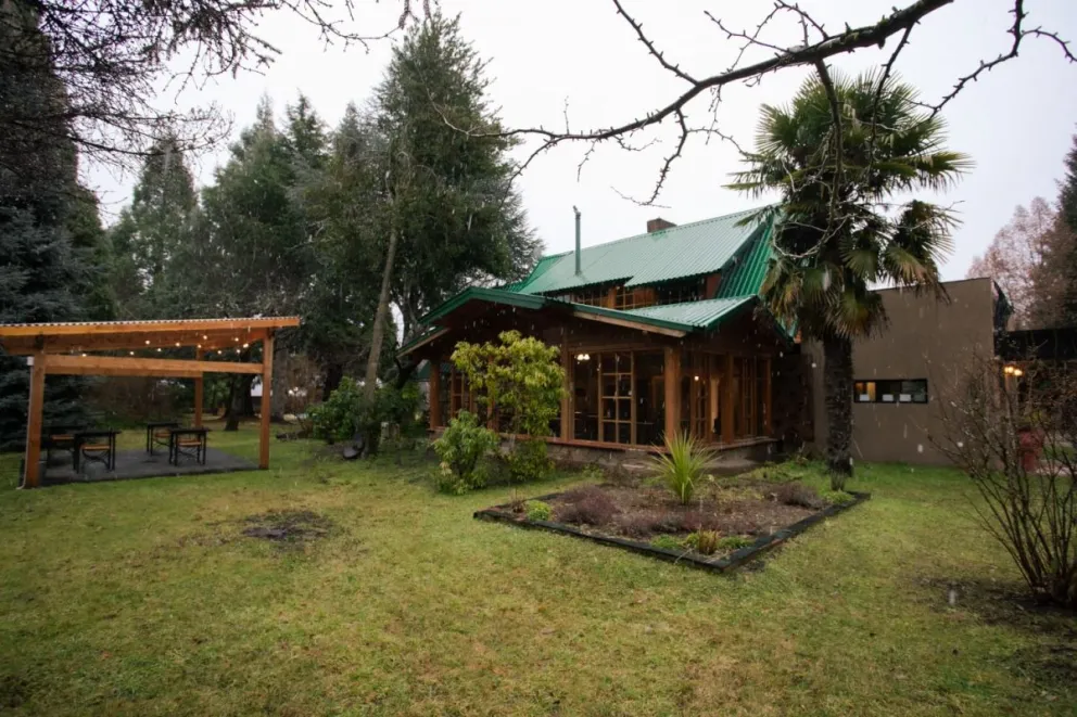 Chubut exime del pago de tasas a alojamientos turísticos afectados por la Emergencia Ígnea