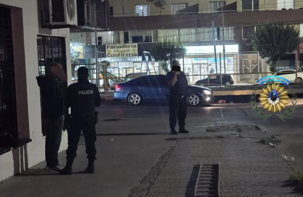 Intentó saltar un paredón de tres metros y fue capturado