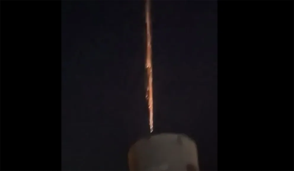 Restos de un cohete chino cruzaron el cielo de la Patagonia