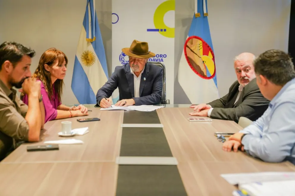 Se firmó un convenio con la UNPSJB para fortalecer el abordaje de problemáticas geológicas e hídricas de la ciudad