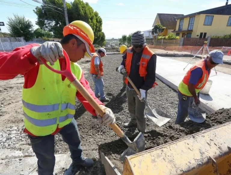Se perdieron casi 80 mil puestos de trabajo en la industria desde la asunción de Milei