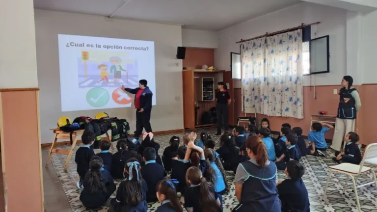 Bomberos de Rawson realizan capacitaciones por la Semana de la Seguridad e Higiene