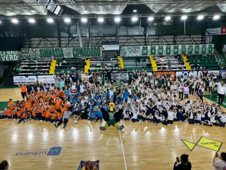 Escuelas y Gimnasia se unieron por el Mes de la Actividad Física: participaron 400 alumnos