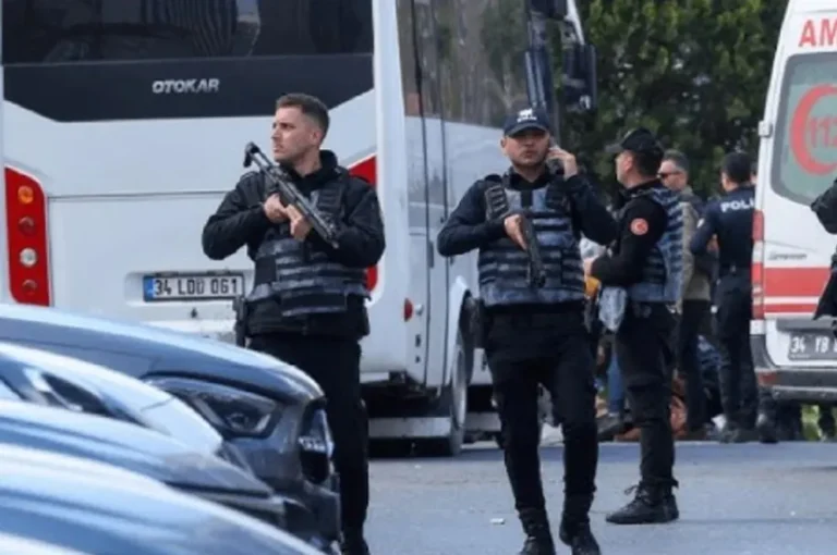 Tiroteo frente al consulado de Israel en Estambul deja un muerto