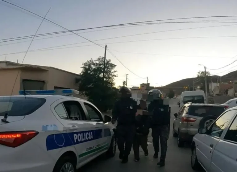 Dictaron tres meses de prisión preventiva al imputado por el robo armado a dos comercios