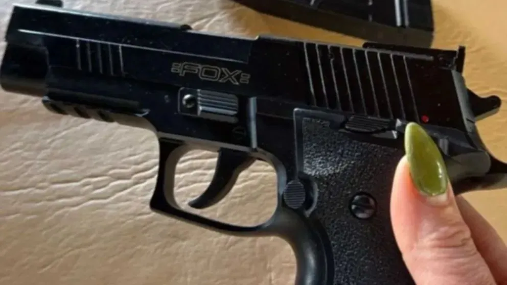 Alerta en un colegio de Madryn por un adolescente armado