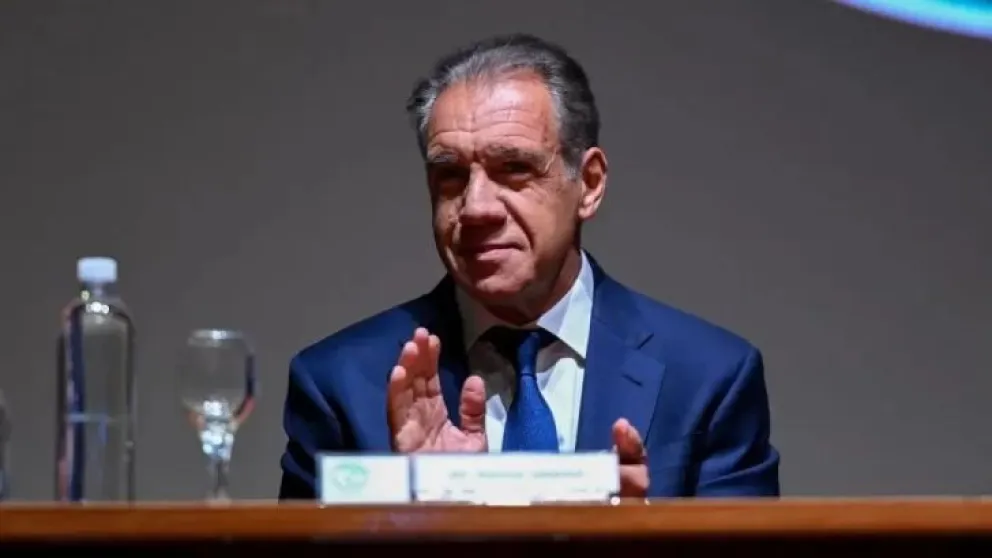 Distinguieron a Daniel Hadad, dueño de Infobae, con el título de Doctor Honoris Causa por su impacto en la transformación del periodismo en español