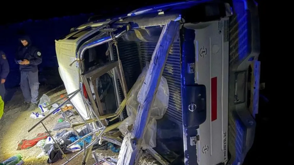 Violento vuelco en una ruta de Neuquén: un joven fue hospitalizado