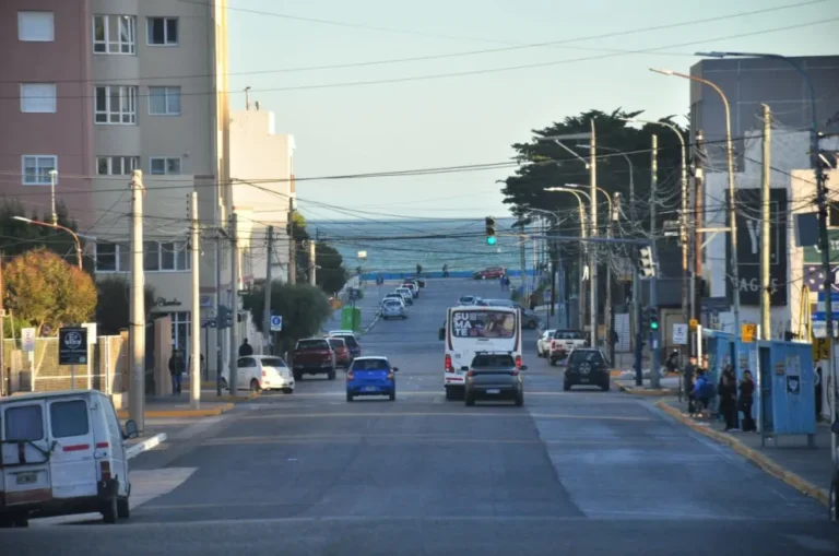 Fin de semana largo flojo en Comodoro: advierten crisis en gastronomía y hotelería