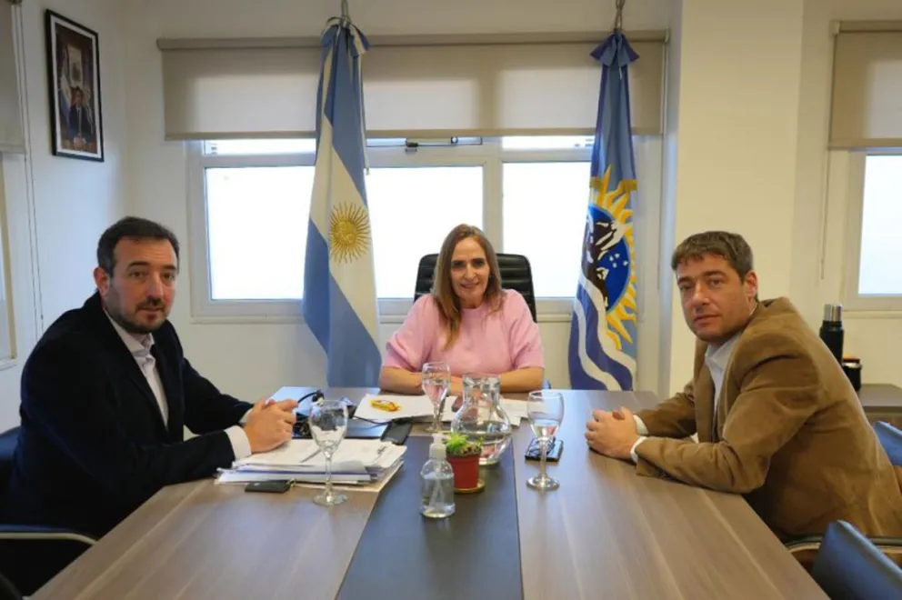 Impulsan agenda productiva y de infraestructura para Puerto Deseado
