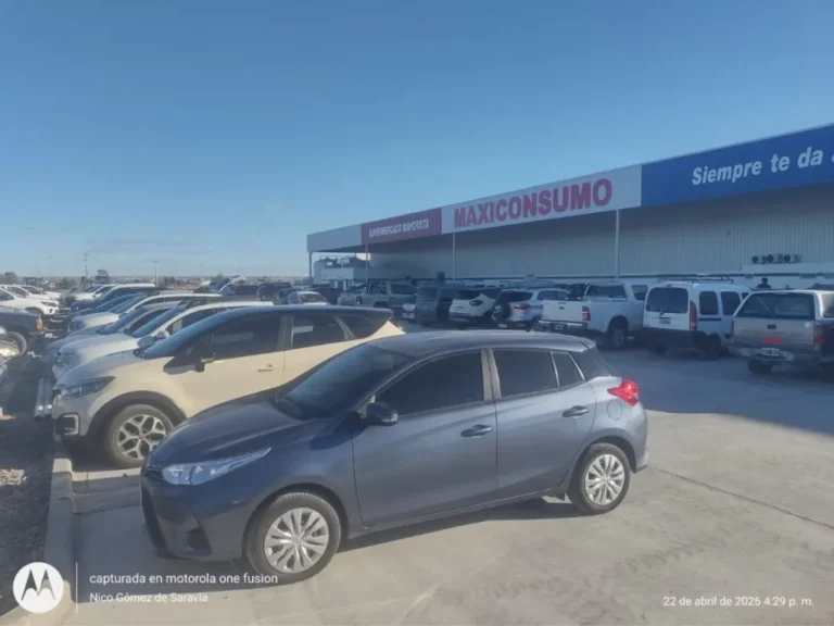 El mayorista Maxiconsumo comenzó a atender al público