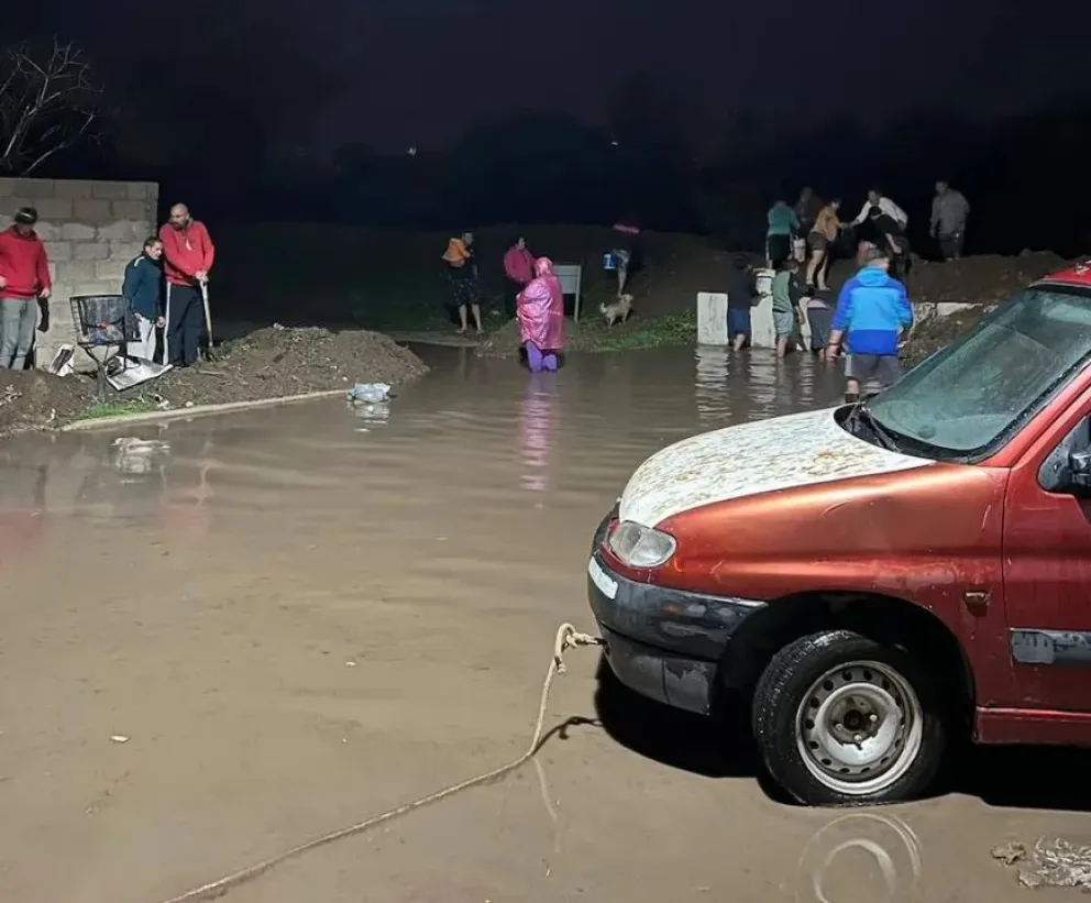 Inundaciones en Tucumán: familias permanecen aisladas y reclaman auxilio tras el temporal