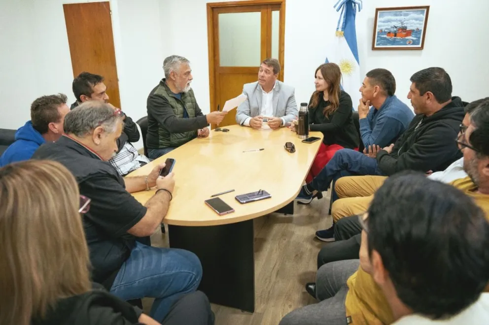 Municipales de Rawson acordaron un incremento salarial del 9 % en 3 cuotas