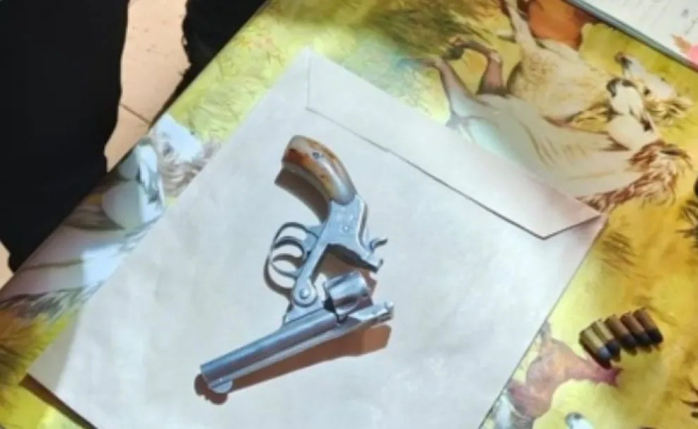 El Calafate: Secuestran un revólver cargado tras amenazas escolares en redes