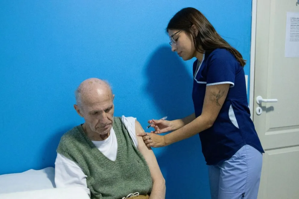 El Municipio acerca la vacunación a instituciones y refuerza la prevención en territorio