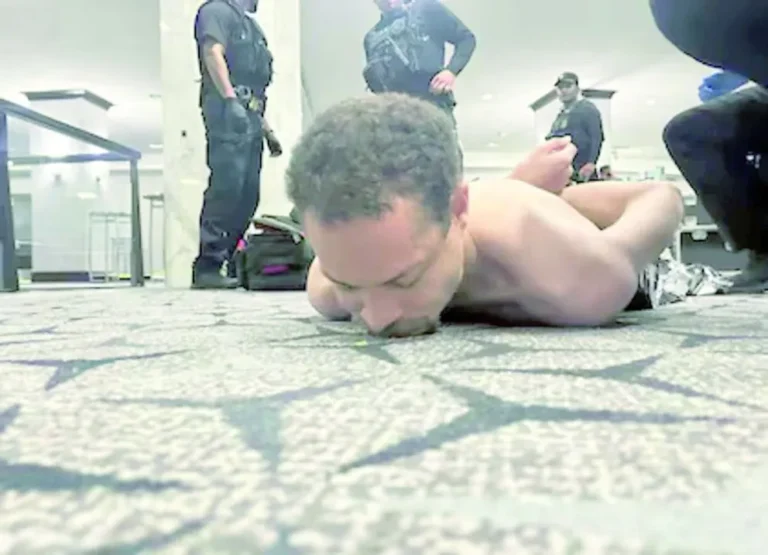 Acusan a Cole Tomas Allen por intento de asesinato contra Donald Trump