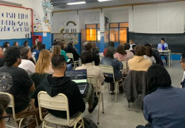 Fiscalía brindó charla a docentes sobre amenazas en escuelas difundidas en redes sociales