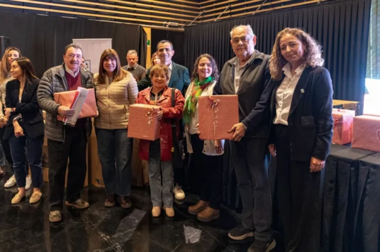El Municipio premió a contribuyentes por el pago anual de impuestos