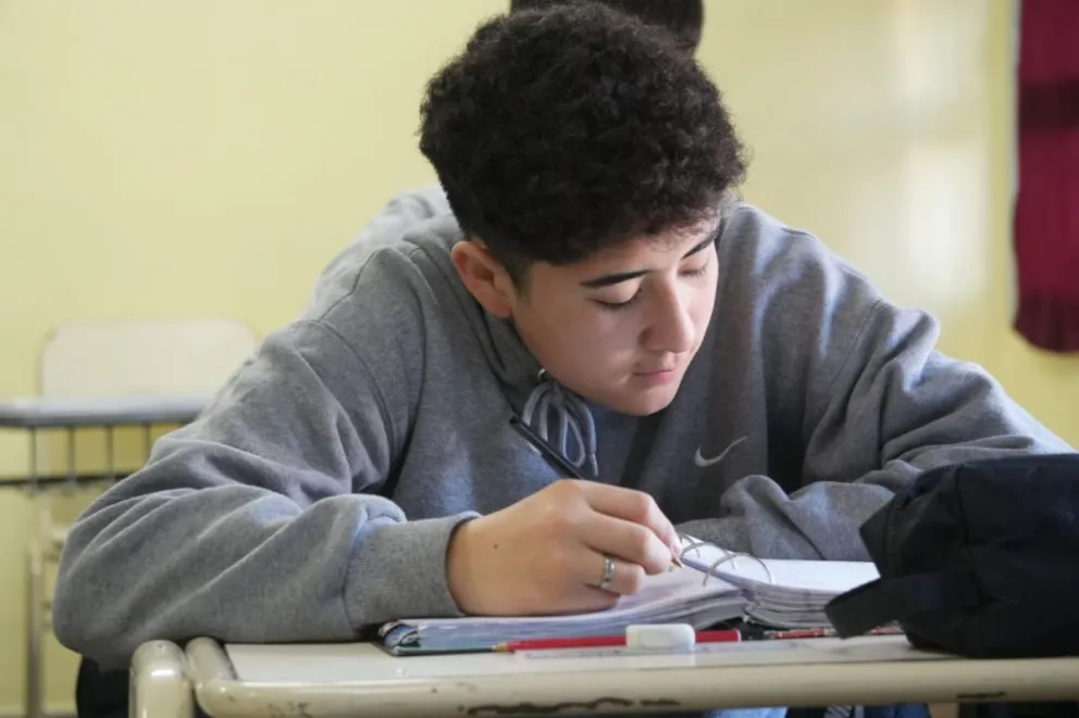 Becas Progresar 2026: Cómo inscribirse para terminar tus estudios primarios o secundarios en Chubut