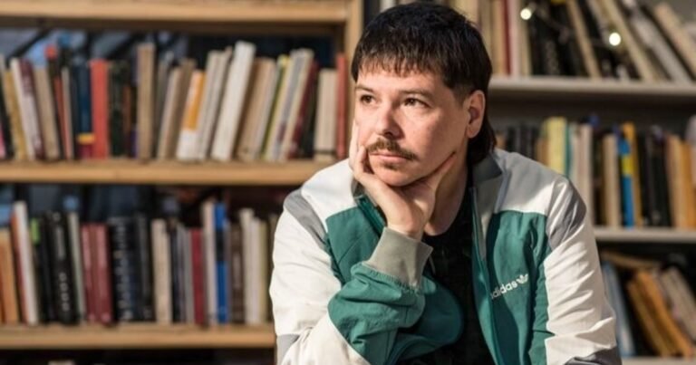 Derian Passaglia, escritor rosarino: "La experiencia es algo que se construye con la imaginación"