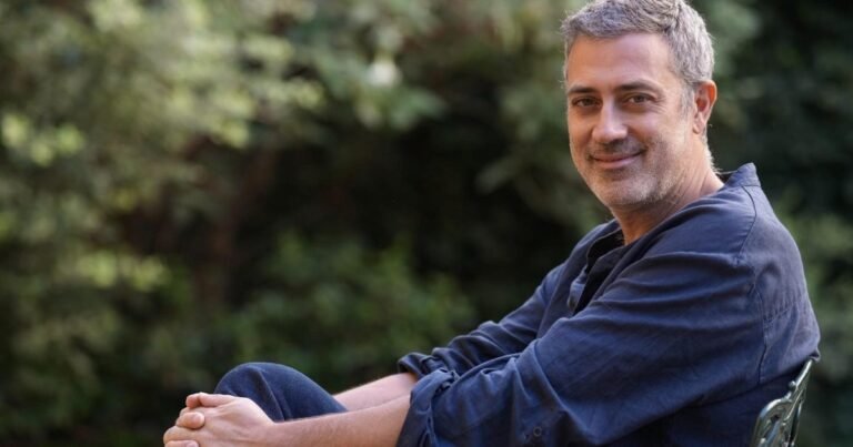 Andrea Bajani: “La novela es un activador de autobiografía en el lector”