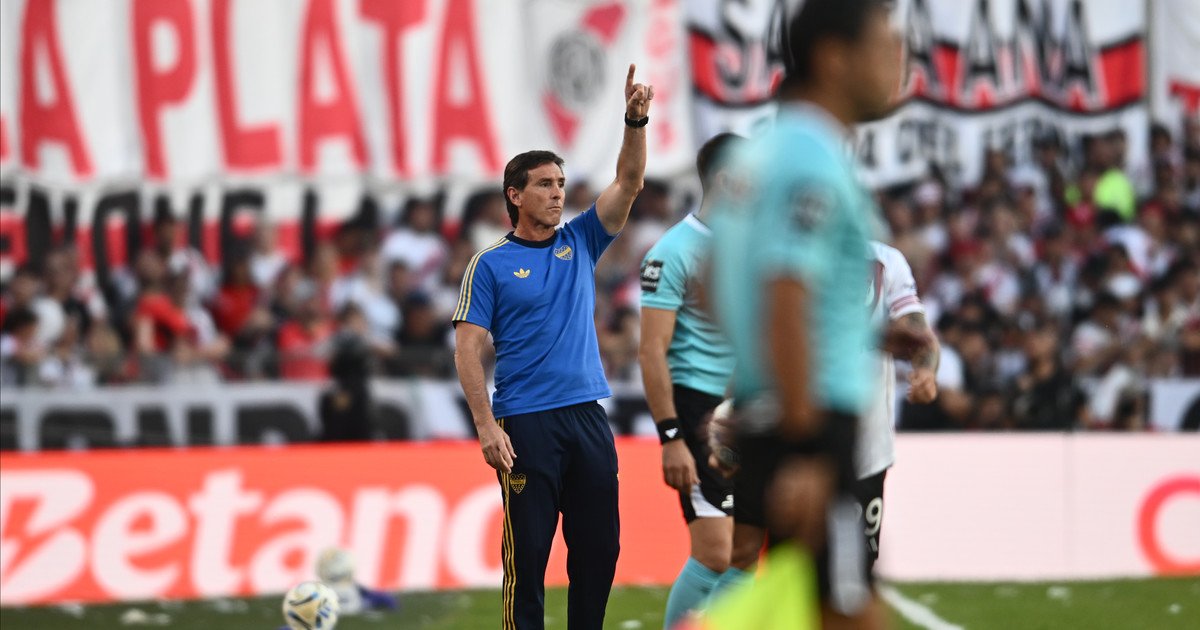 Claudio Úbeda, infalible contra River, se ganó un lugar selecto en la historia de los DT de Boca