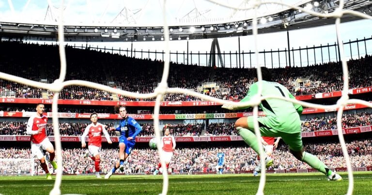 Premier League: Arsenal perdió en casa y se llenó de dudas para la recta final