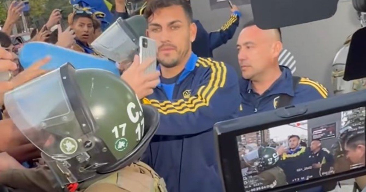 Boca tiene el apoyo de sus hinchas en Santiago y se reforzó la seguridad para evitar episodios de violencia, aunque ya se registró un robo cerca del hotel