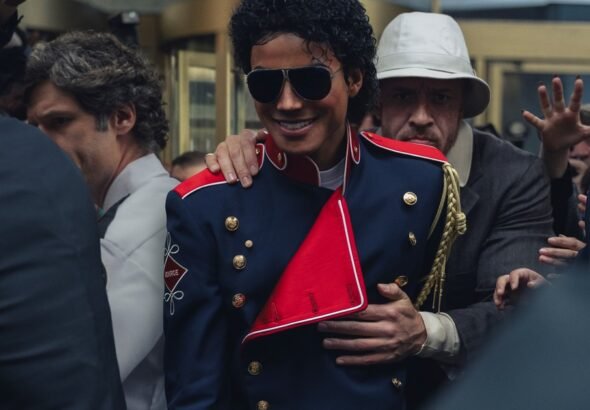 El director de la biopic de Michael Jackson se confiesa: "Lo filmé como a un monstruo"