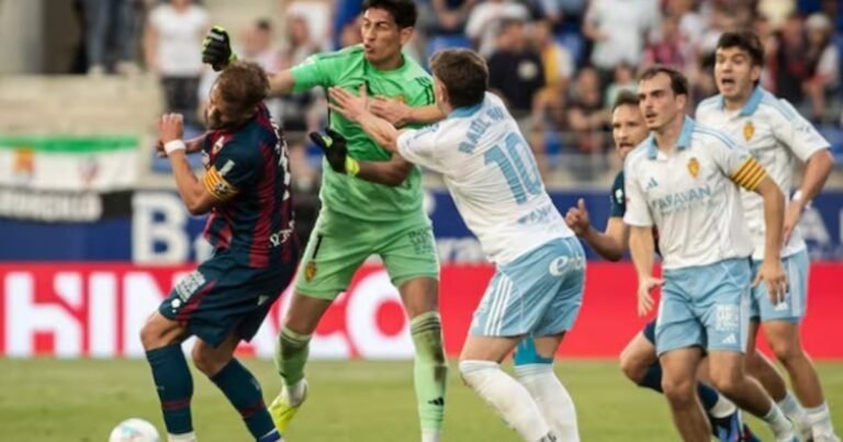 Esteban Andrada recibió una histórica sanción por su piña en España: trece partidos de suspensión