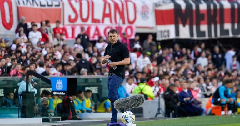 El arranque furioso de Coudet en River: los números le sonríen y dónde se ve su mano en el cambio de cara del equipo