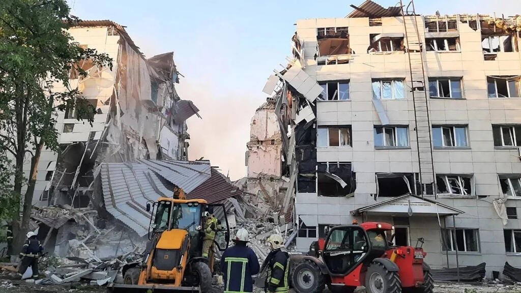 Rusia eleva a 18 los muertos por un ataque ucraniano contra una residencia estudiantil