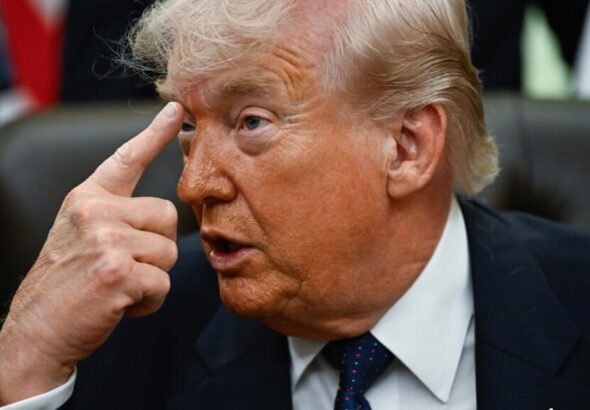 Trump pausa su operativo para reabrir el estrecho de Ormuz mientras busca un acuerdo con Irán