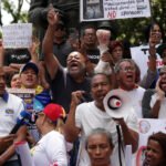 Venezuela anuncia alza del salario mínimo integral hasta 240 dólares mensuales