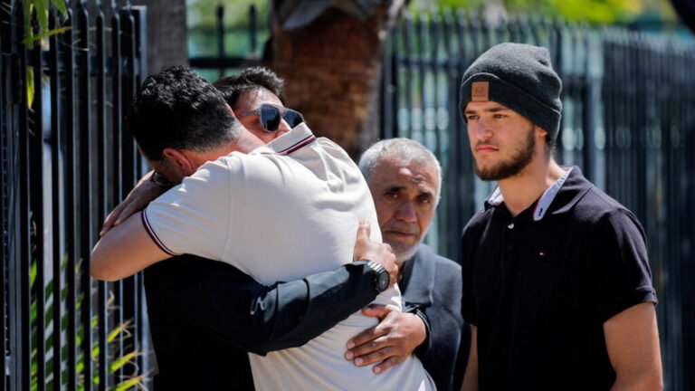 Dos adolescentes implicados: lo que se sabe del tiroteo mortal en una mezquita de San Diego