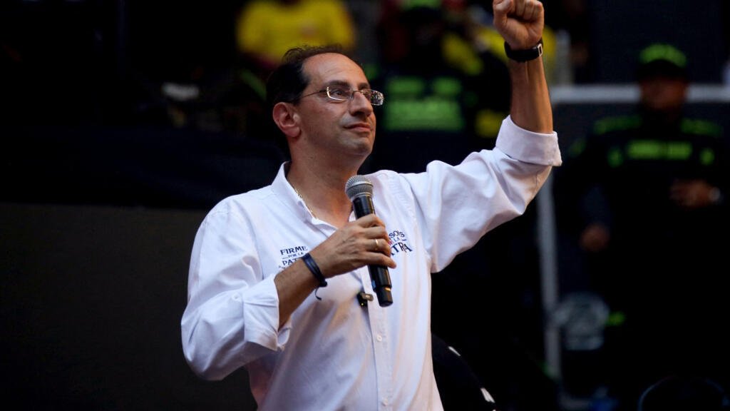 José Manuel Restrepo, el exministro y académico que busca la Vicepresidencia de Colombia