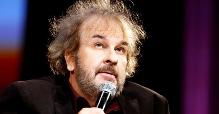 Peter Jackson no dirigirá la próxima de El Señor de los anillos, escribe el guion de su película de Tintín en Cannes y la IA "no me disgusta"
