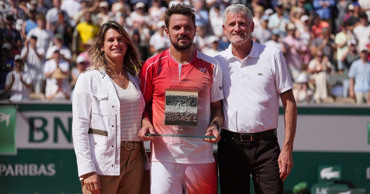 Wawrinka se despidió temprano de su último Roland Garros: el emotivo homenaje al campeón de 2015 y los mensajes de grandes figuras