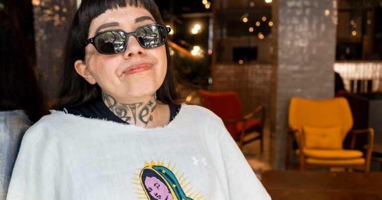 Dahlia de la Cerda: "Me parece más peligroso romantizar la riqueza que la precariedad"