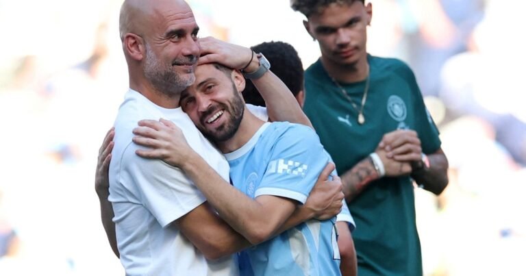 Manchester City vs Aston Villa: Pep Guardiola se emocionó en su despedida y Bernardo Silva recibió un inédito homenaje en pleno partido