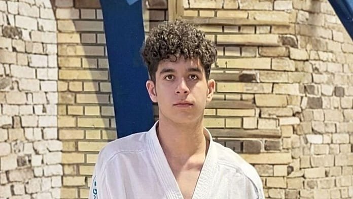 Irán ejecuta a un joven campeón de kárate de 21 años detenido por participar en las protestas