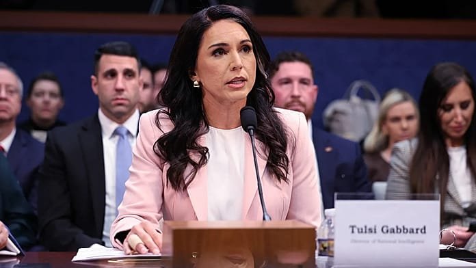 Tulsi Gabbard dimite como directora de Inteligencia Nacional de Trump