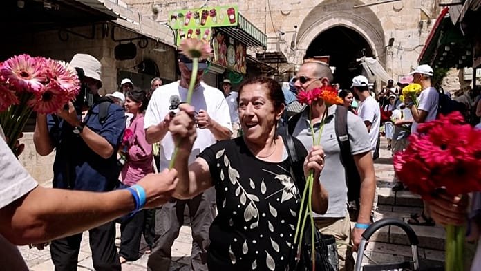 Activistas por la paz se movilizan para proteger a palestinos en la marcha de banderas de Jerusalén