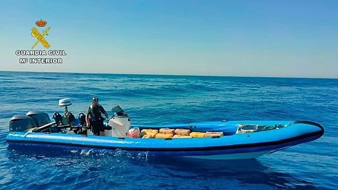 España vigila el aumento de la 'flota fantasma' rusa cerca de Canarias y el estrecho de Gibraltar