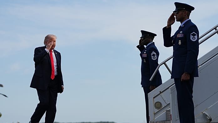 Trump cumple sus amenazas y anuncia una retirada de 5.000 soldados de EE.UU. de Alemania