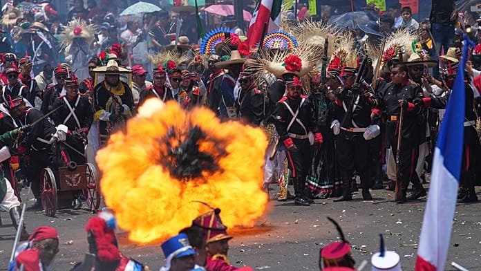 México conmemora 164 años de la Batalla de Puebla con una recreación histórica